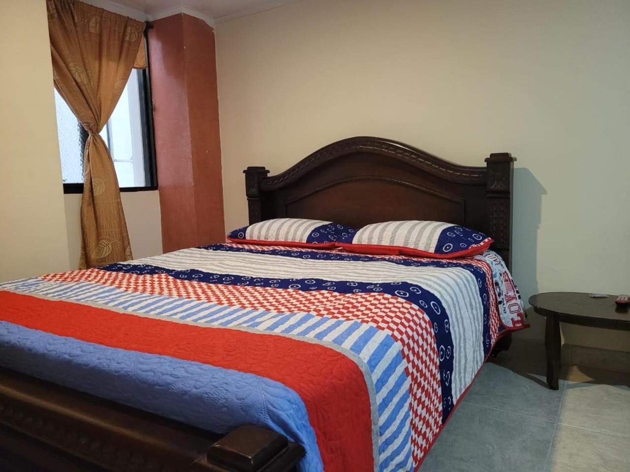 Hotel San Vicente 메딜린 외부 사진