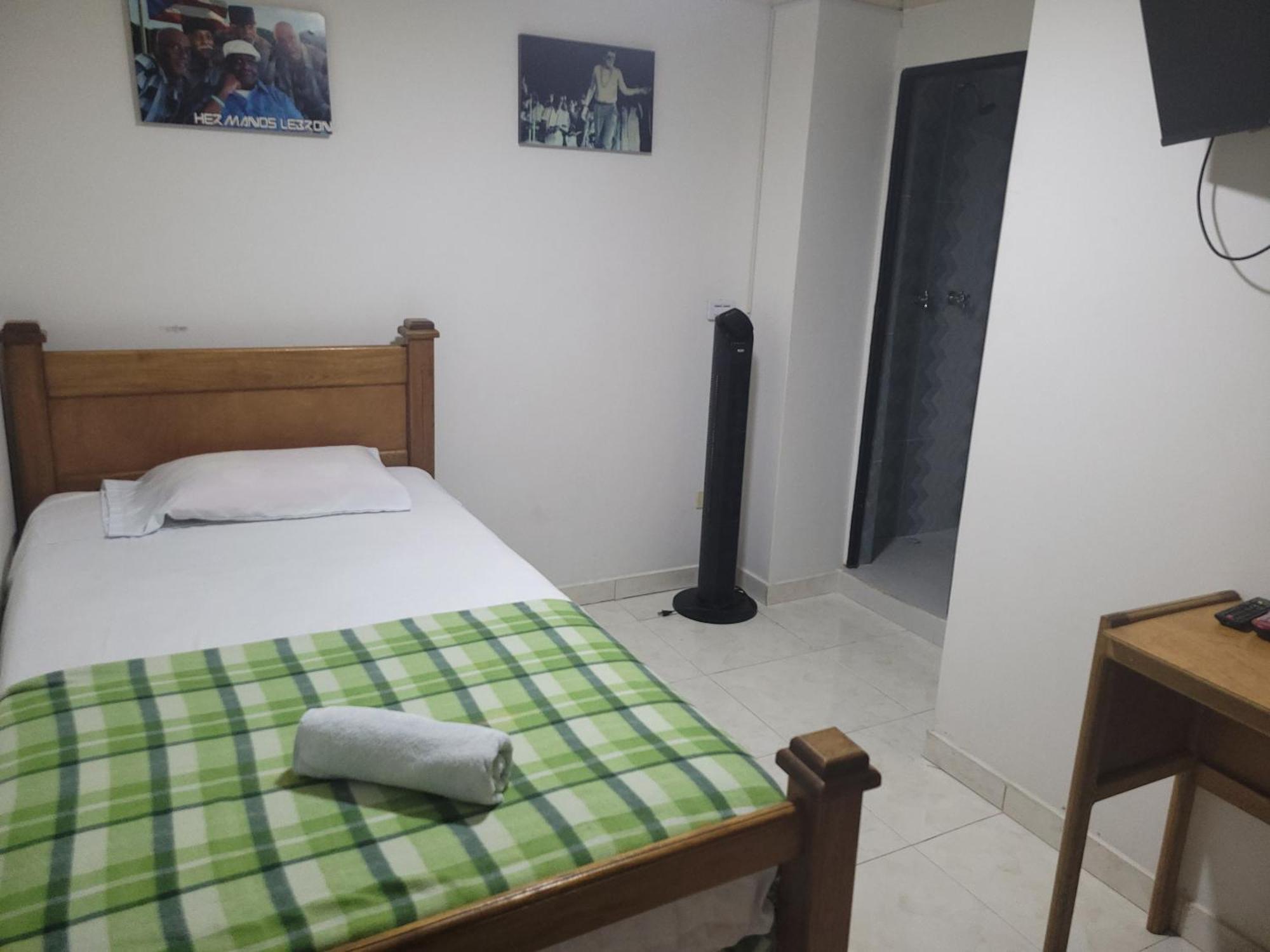 Hotel San Vicente 메딜린 외부 사진