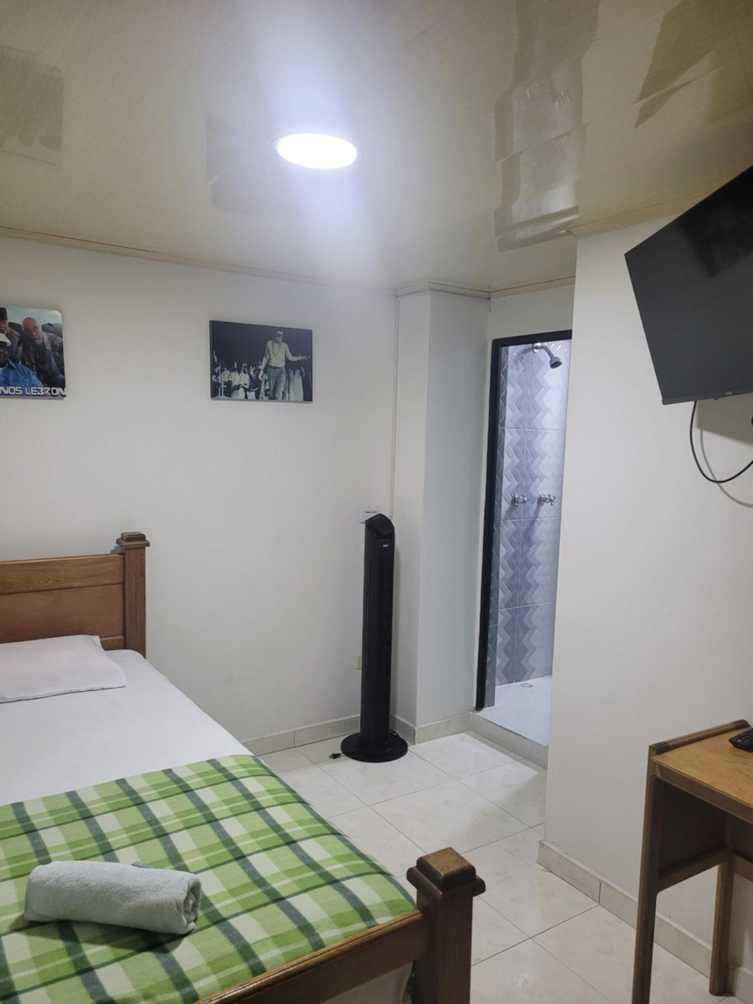 Hotel San Vicente 메딜린 외부 사진